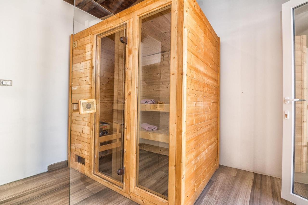 Holiday Home Tower With Private Pool, Sauna And Quads Smilcic 外观 照片